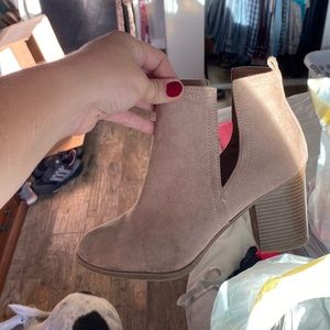 Ankle slit booties size 10. Soda brand